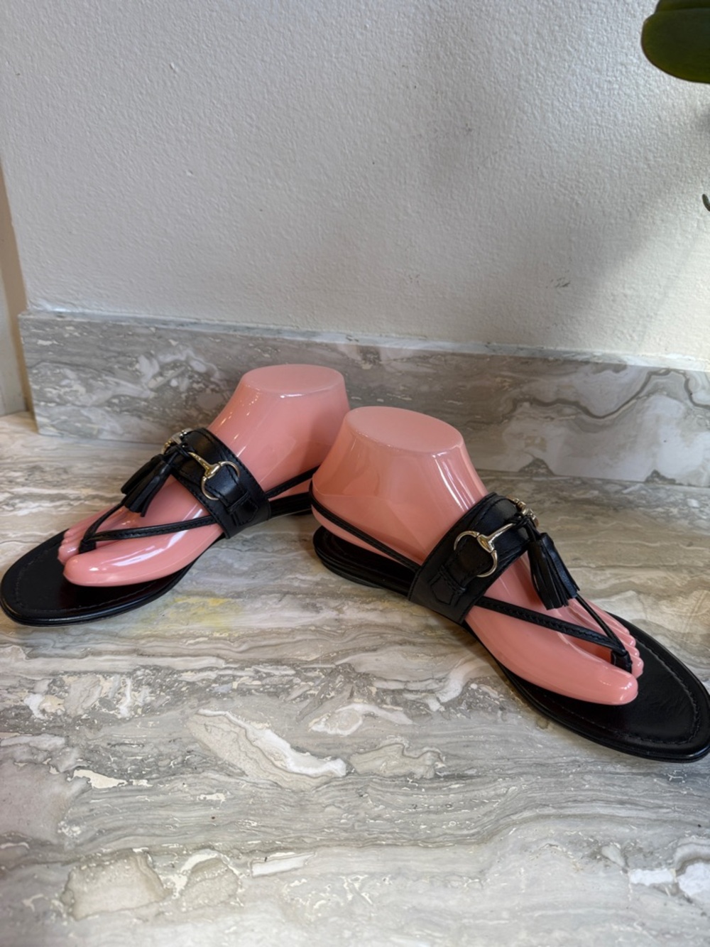 Gucci Black Leather Tassel Thong Sandals
